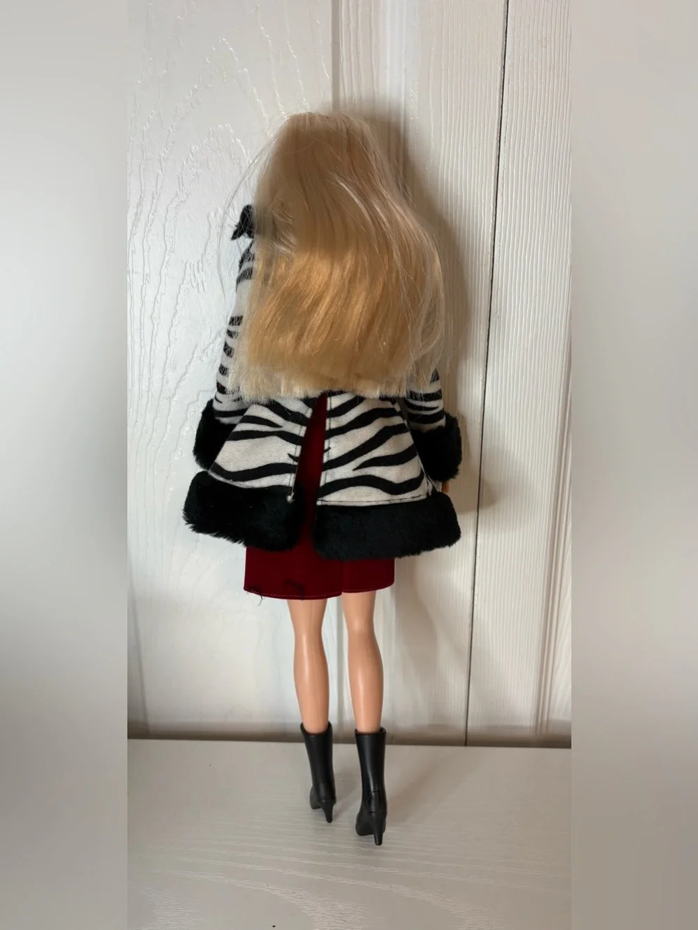 Lot of 6 Jakks Pacific Elle Trendwatch 15” Fashion Dolls City Chic Walk on Wild